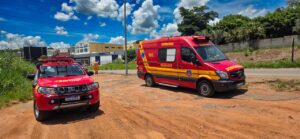 Colisão entre motocicleta e caminhonete é registrada na MGC-491, próximo ao trevo de Alfenas-MG