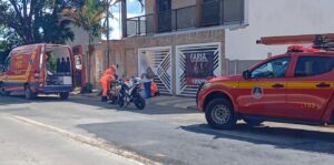 Queda de motocicleta mobiliza equipe do Corpo de Bombeiros em Alfenas- MG!