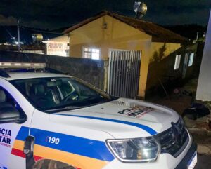 Polícia Militar impede feminicídio e salva mulher em ação heroica e decisiva em Machado-MG