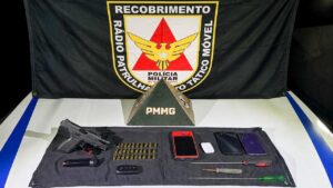 Perseguição cinematográfica termina com Hilux roubada recuperada e suspeitos presos em Alfenas-MG