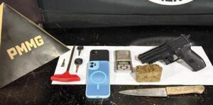Menor é apreendido com drogas e materiais ligados ao tráfico durante operação da Polícia Militar em Poços de Caldas-MG