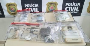 Polícia Civil prende dois homens e apreende cocaína, crack e maconha em Guaxupé-MG